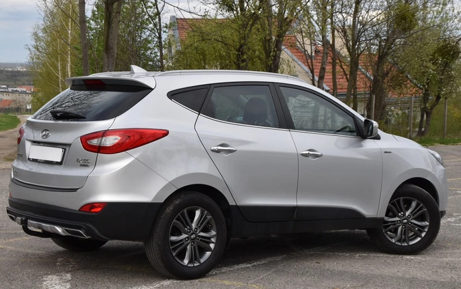 Hyundai ix35 cena 52800 przebieg: 174600, rok produkcji 2015 z Chojnów małe 781